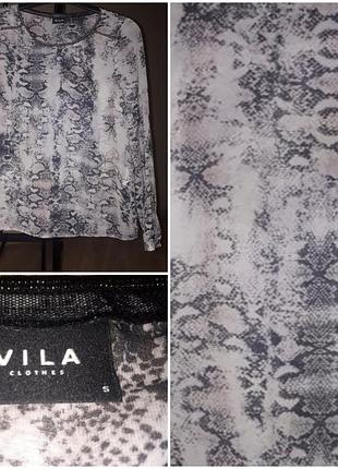 Мега стильная блуза с принтом рептилии,vila clothes.