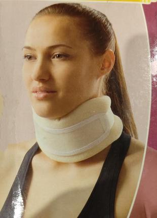Шийна пов'язка фіксатор шиї