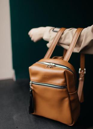 Стильный кожаный рюкзак, карамельный рюкзак, рюкзачок из кожи3 фото