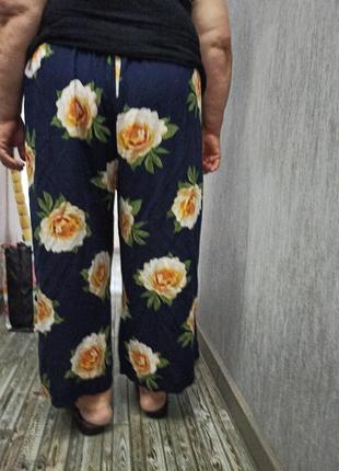 Вискоза брюки в розах размер 6xl2 фото