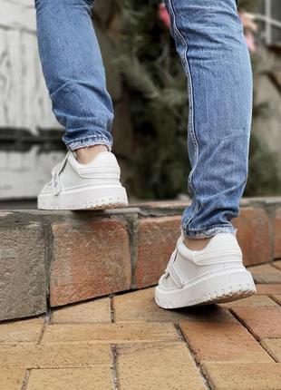 Шикарные лимитированные женские кроссовки в стиле dior-id белые10 фото