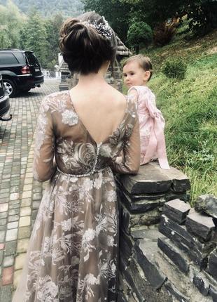 Вечірня сукня