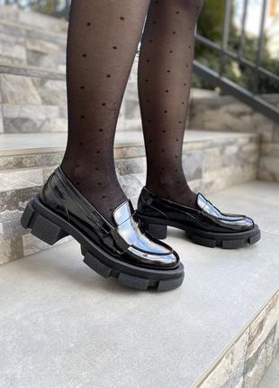 Туфли женские gremmy 200 чёрные (весна-осень кожа натуральная лакированная)5 фото