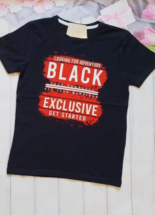 В наявності футболки для хлопчиків .колір т. синій