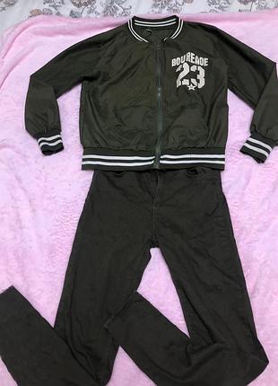 Костюм детский на рост 152-158