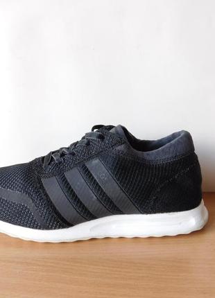 Классные кроссовки adidas 36,5 р. стелька 23 см