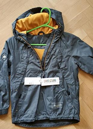 Демисезонная куртка, 5-6 лет