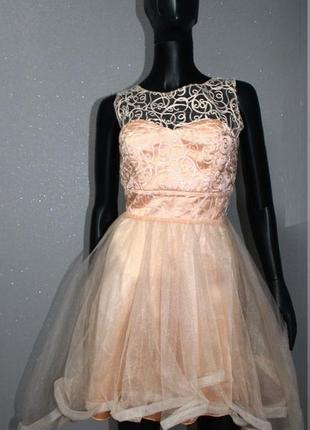 Нарядное пышное платье neton