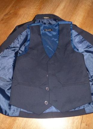 Romario классический пиджак и жилетка на 7 лет в идеале2 фото