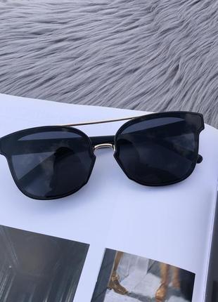 Солнцезащитные солнечные чёрные очки от солнца, сонячні сонцезахисні окуляри