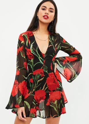 Чорне шифонова сукня в маки