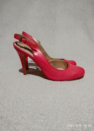 Туфли красные на каблуке без задника 38 размер1 фото