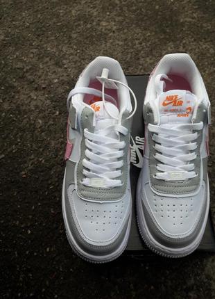 Женские кроссовки boys nike kyrie 3 time to shine white hair salon shadow