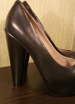 Новые кожаные брендовые туфли sasha febiani 35p3 фото