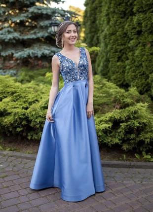 Вечернее платье