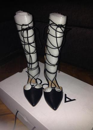 Лодочки шкіряні  37 розмір aldo