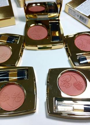 Акция румяна compact blush 6 - медовый цветок франция последние6 фото