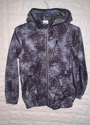 Тонкая ветровка f&f