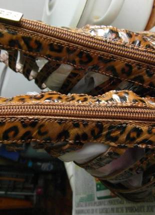 Леопардовые  босоножки на каблучке4 фото
