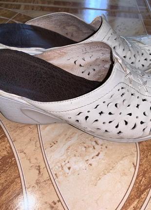 Шлёпанцы закрытые 40 размер