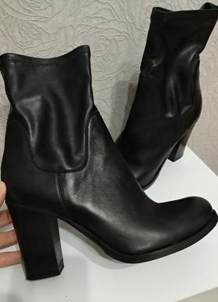 Брендовые кожаные женские ботинки от minelli 40-41