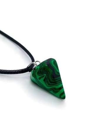 😵🍀 мініатюрний кулон на шнурку натуральний камінь малахіт маятник конус