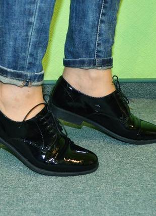 Брендовые кожаные лакированные лоферы дерби (полу-ботинки,туфли на шнурках ) vagabond