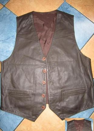 Лёгкая мужская кожаная жилетка echtes leder. германия. лот 1012