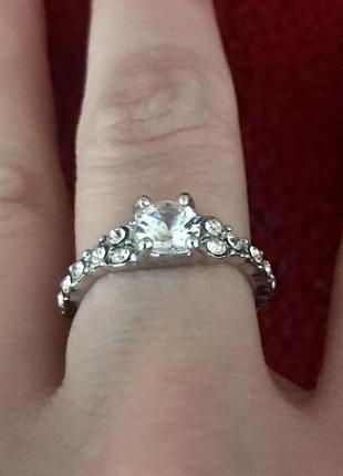 Кольцо с кристаллами 4
