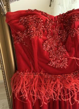 Червона сукня4 фото