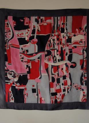 Шаль в техніці "батік" росписаний вручну.