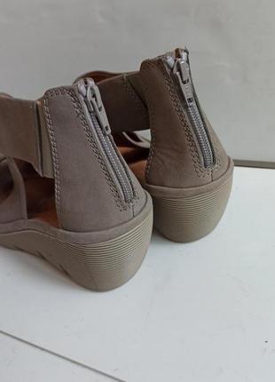 Кожаные босоножки clarks р.393 фото