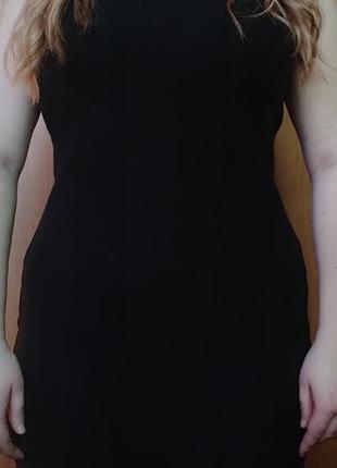 Черное обтягивающие платье без руковов1 фото