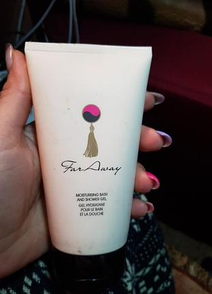 Гель для тіла пахне дуже