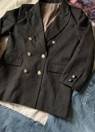 Удлиненный шерстяной  двубортный пиджак2 фото