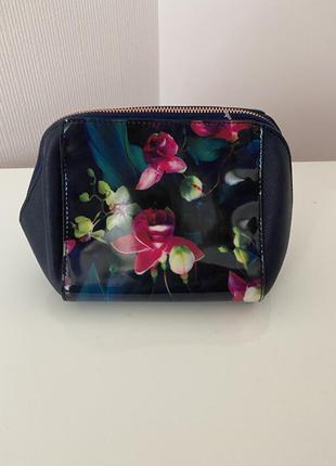 Косметичка женская ted baker