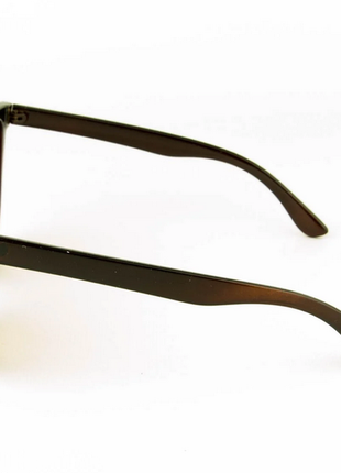 Сонцезахисні окуляри жіночі коричневі5 фото