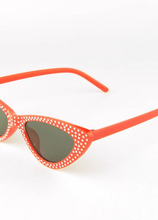 Женские очки кошачий глаз - красные с черными линзами5 фото