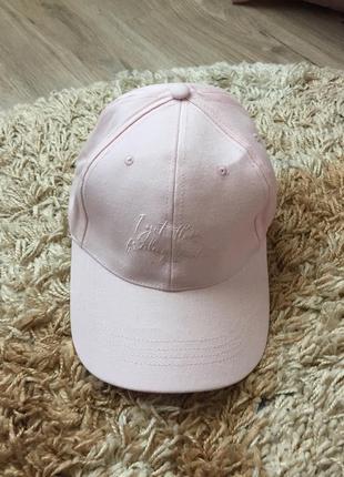 Бейсболка с вышивкой