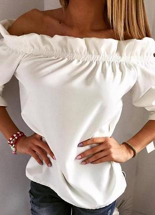 Блузка з котону з приспущеними плечима