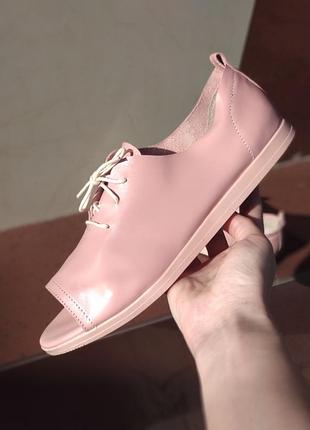 Туфли мокасины из натуральной кожи с открытыми пальчиками! очень мягкие , как тапочки!