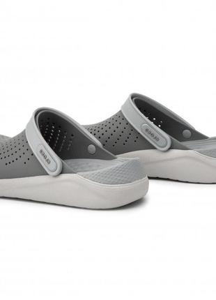 Сланцы crocs literide clog 204592 smoke/pearl white3 фото