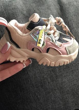 Кроссовки шикарные модные для девочек