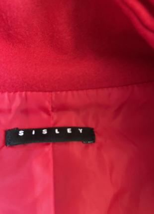 Пальто ярко красное sisley франция для подростка или стойной девушки6 фото