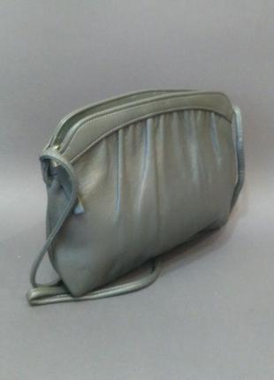 Кожаная сумочка с длинным ремнем через плечо2 фото