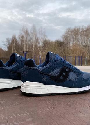 Мужские оригинальные кроссовки saucony shadow 5000 70404-42s blue/white синие6 фото