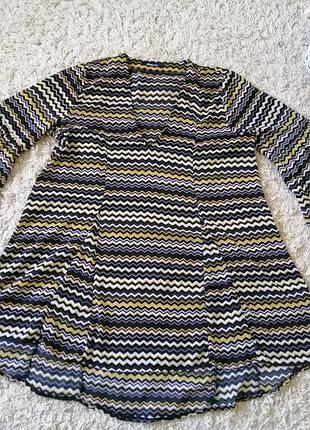 Удлинённая туника блуза с красивым рукавом, размер 50-52.