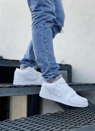 Кроссовки nike jordan