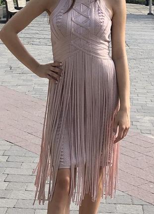 Платье с бахромой