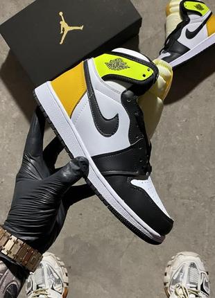 Кроссовки nike air jordan 1 high og “volt gold” 36-37-37-38-39-41-42-43-44-451 фото